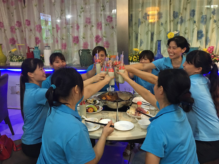 1467621856_11.jpg 6月員工生日會(huì)配圖2.jpg